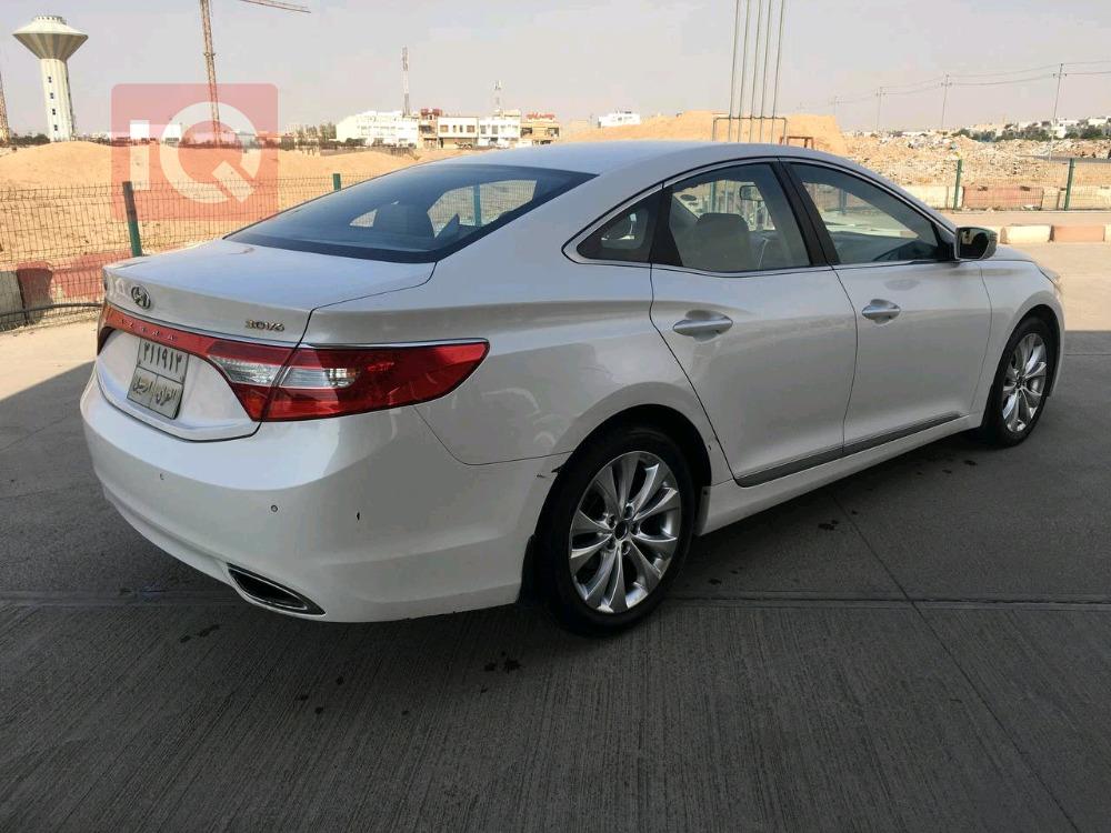 هیوندای ازێرا